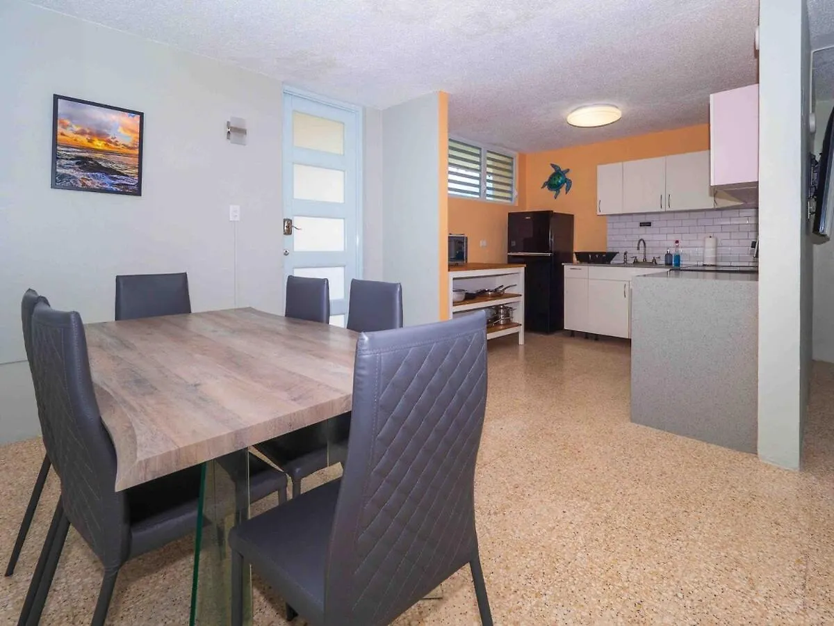 3 Bedroom In Quiet Neighborhood 5 Minutes To Beach Luquillo Porto Riko