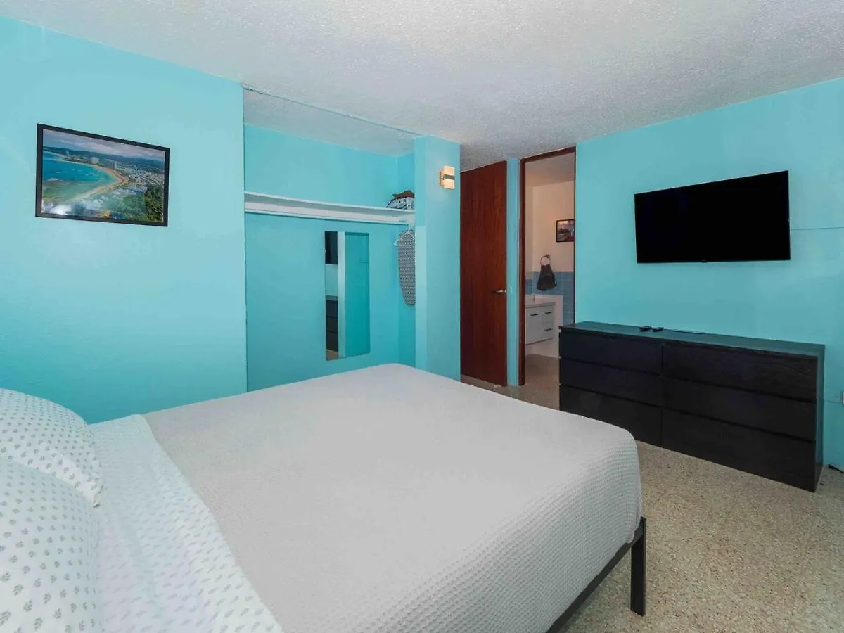 3 Bedroom In Quiet Neighborhood 5 Minutes To Beach Лукильо 0*,  Пуэрто-Рико