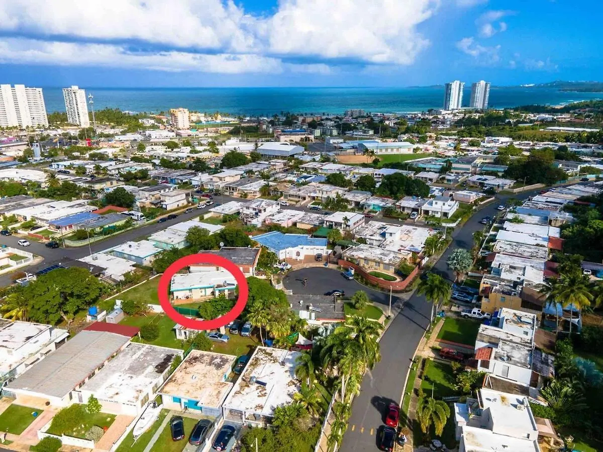 3 Bedroom In Quiet Neighborhood 5 Minutes To Beach Luquillo Semesterbostad
